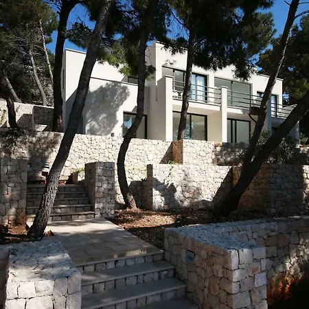 Luce Villa *