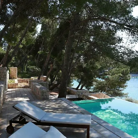 Luce Villa